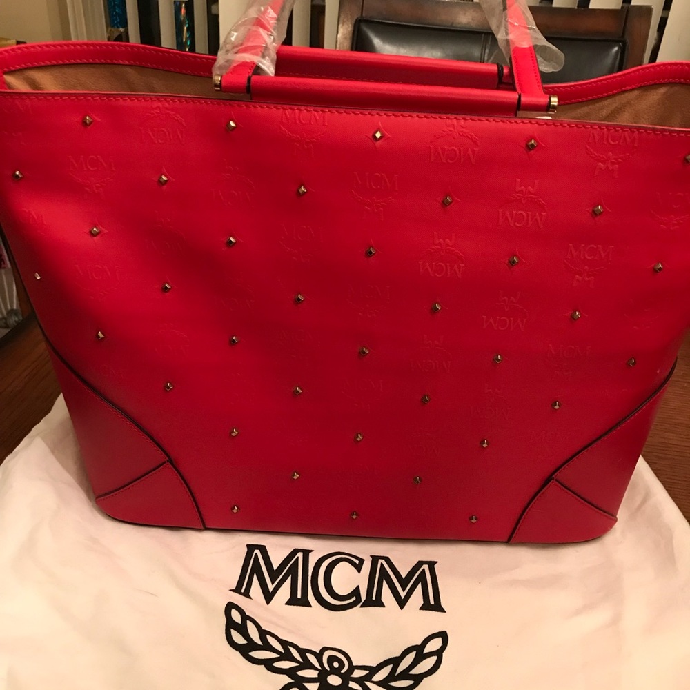 MCM Red shoulder bag - New with tags - Picture 2 of 5
